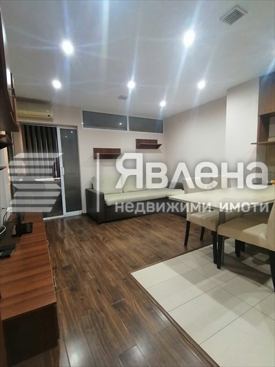 Do wynajęcia  2 sypialnie Warna , Wazrażdane 1 , 73 mkw | 64771368 - obraz [2]