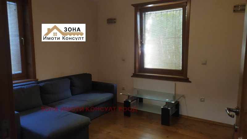 En renta  1 dormitorio Sofia , Tsentar , 95 metros cuadrados | 71341957