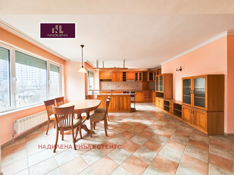 Дава под наем 3-СТАЕН, гр. София, Лозенец, снимка 2 - Апартаменти - 53028474