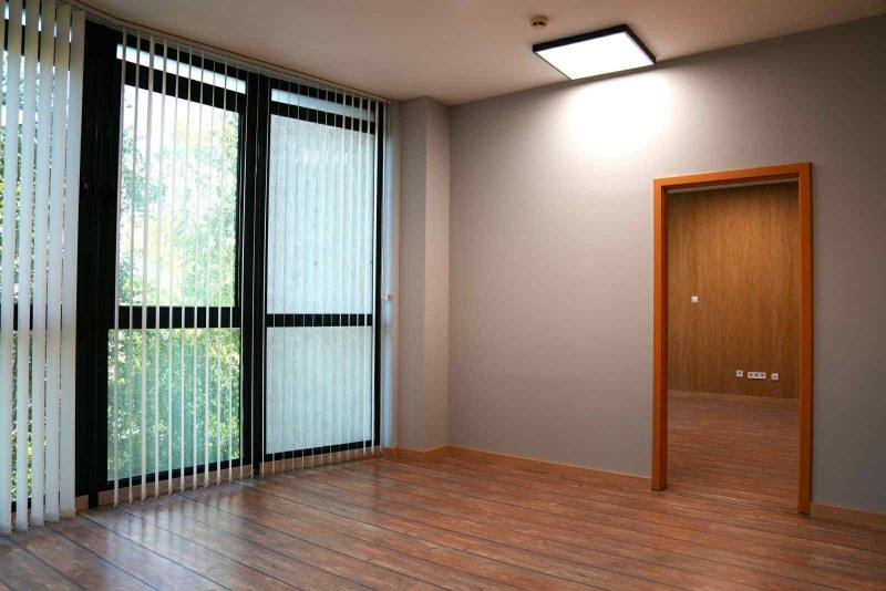 De inchiriat  Birou Sofia , Ciepinți , 327 mp | 37108532 - imagine [3]