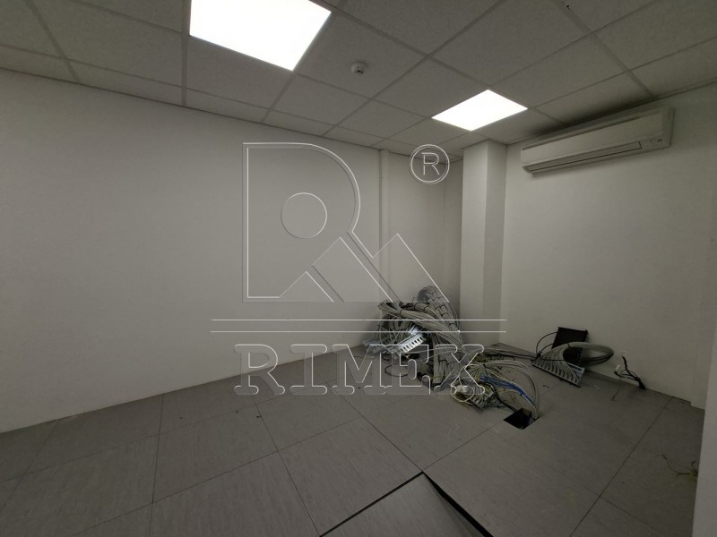 Дава под наем ОФИС, гр. Пловдив, Съдийски, снимка 14 - Офиси - 53138705
