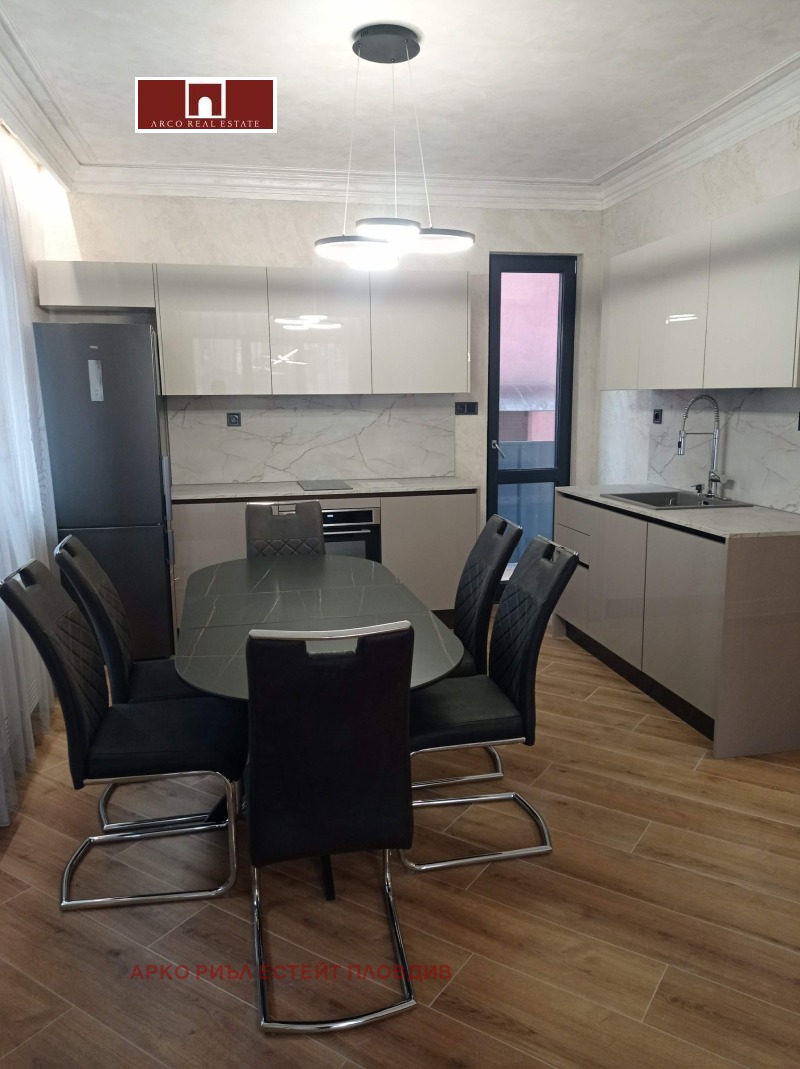 Дава под наем 3-СТАЕН, гр. Пловдив, Център, снимка 2 - Апартаменти - 53003732