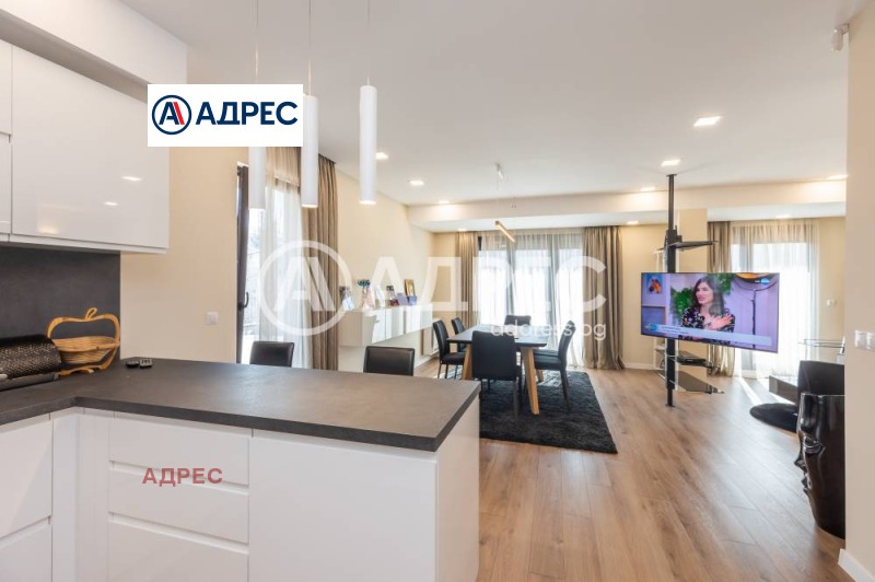 Дава под наем МНОГОСТАЕН, гр. Варна, Бриз, снимка 5 - Апартаменти - 52563075