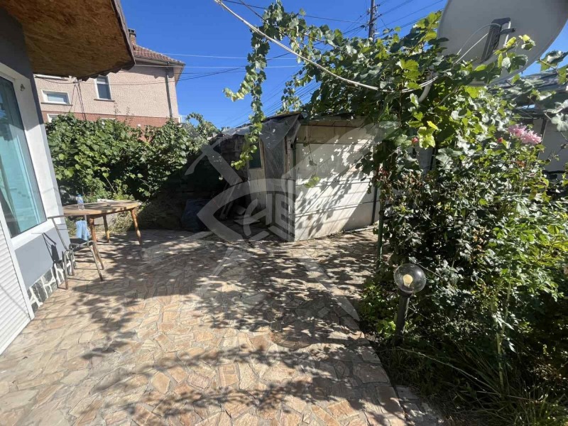 Дава под наем КЪЩА, гр. Костинброд, област София област, снимка 3 - Къщи - 53081554