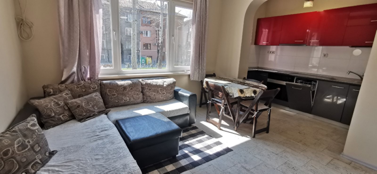 Дава под наем 3-СТАЕН, гр. Пловдив, Христо Смирненски, снимка 2 - Апартаменти - 53973920