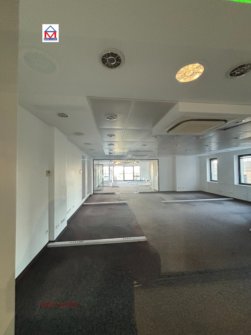 A louer  Bureau Varna , Tsentar , 500 m² | 93426481 - image [3]