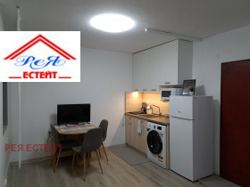 Studio Idealen centar, Pleven 9