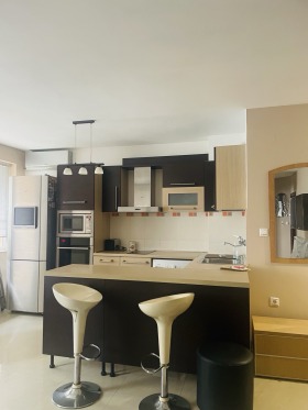 2 bedroom Idealen tsentar, Pleven 2