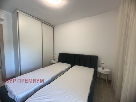 2 Schlafzimmer k.k. Sw.Sw. Konstantin i Elena, Warna 13
