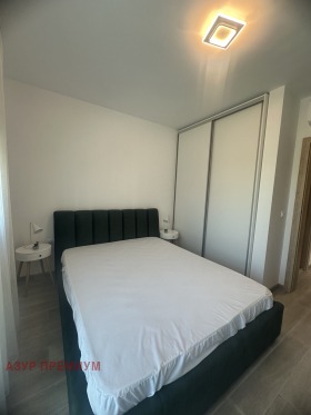 2 Schlafzimmer k.k. Sw.Sw. Konstantin i Elena, Warna 6