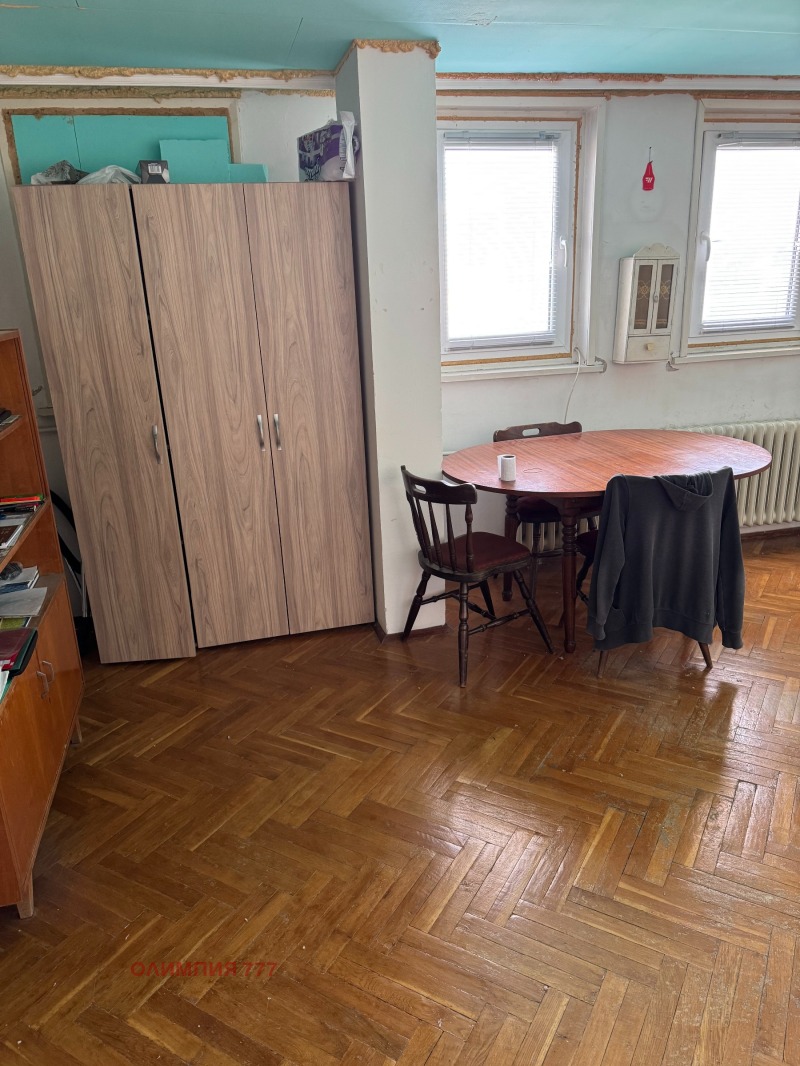 För uthyrning  Studio Pleven , Idealen centar , 35 kvm | 99567054 - bild [2]