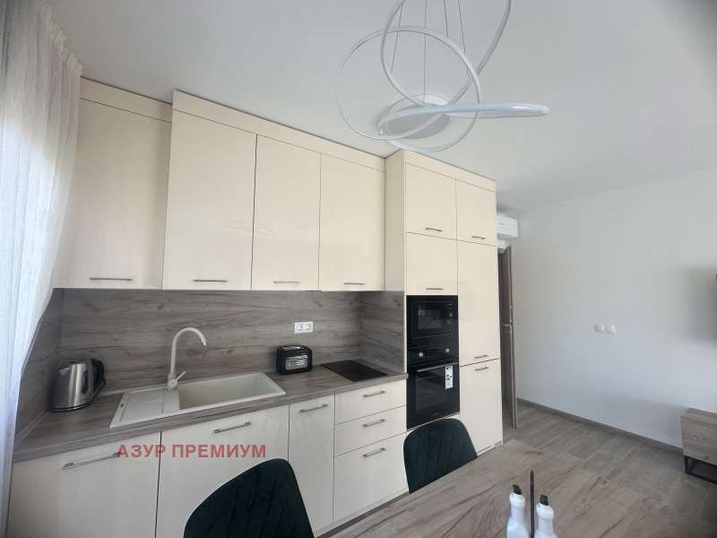 Zu vermieten  2 Schlafzimmer Warna , k.k. Sw.Sw. Konstantin i Elena , 74 qm | 83999278 - Bild [3]