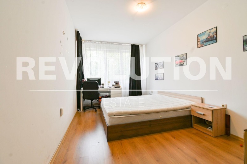 Дава под наем 4-СТАЕН, гр. София, Мусагеница, снимка 4 - Апартаменти - 52140625