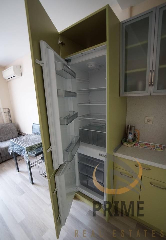 En renta  1 dormitorio Burgas , Lazur , 58 metros cuadrados | 84120576 - imagen [3]