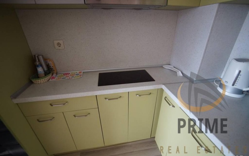 En renta  1 dormitorio Burgas , Lazur , 58 metros cuadrados | 84120576 - imagen [4]