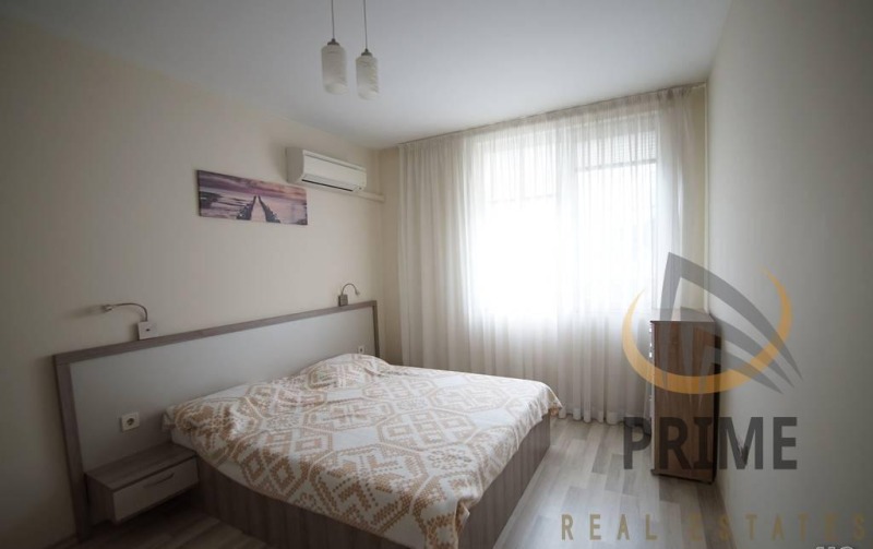 En renta  1 dormitorio Burgas , Lazur , 58 metros cuadrados | 84120576 - imagen [10]