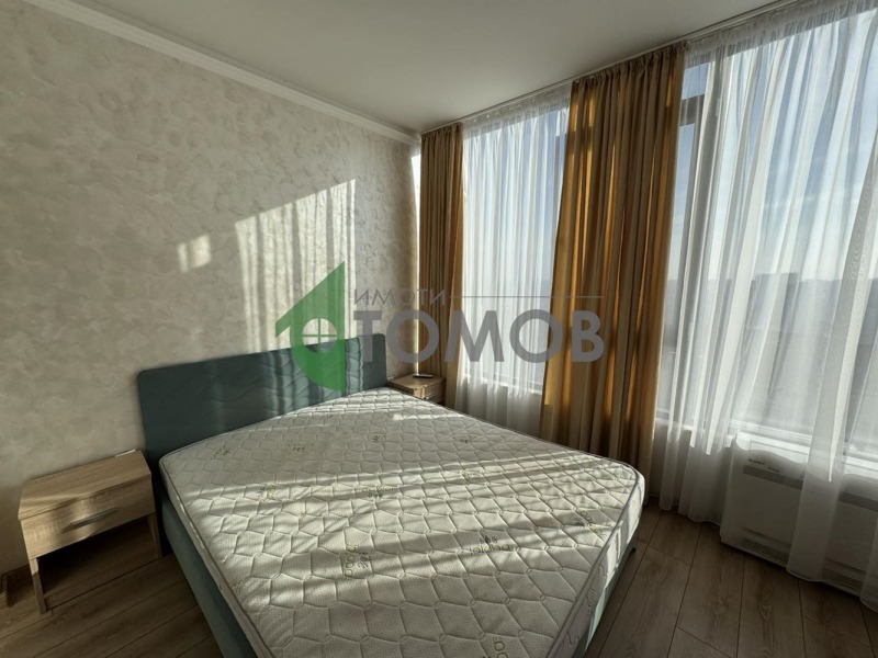 Дава под наем 3-СТАЕН, гр. Шумен, Пазара, снимка 3 - Апартаменти - 52168141