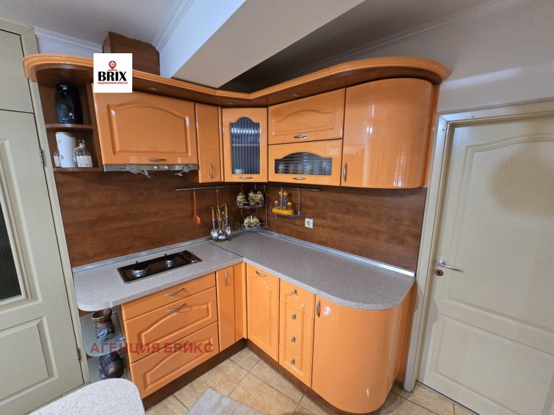 Дава под наем 3-СТАЕН, гр. Русе, Широк център, снимка 2 - Апартаменти - 52707556