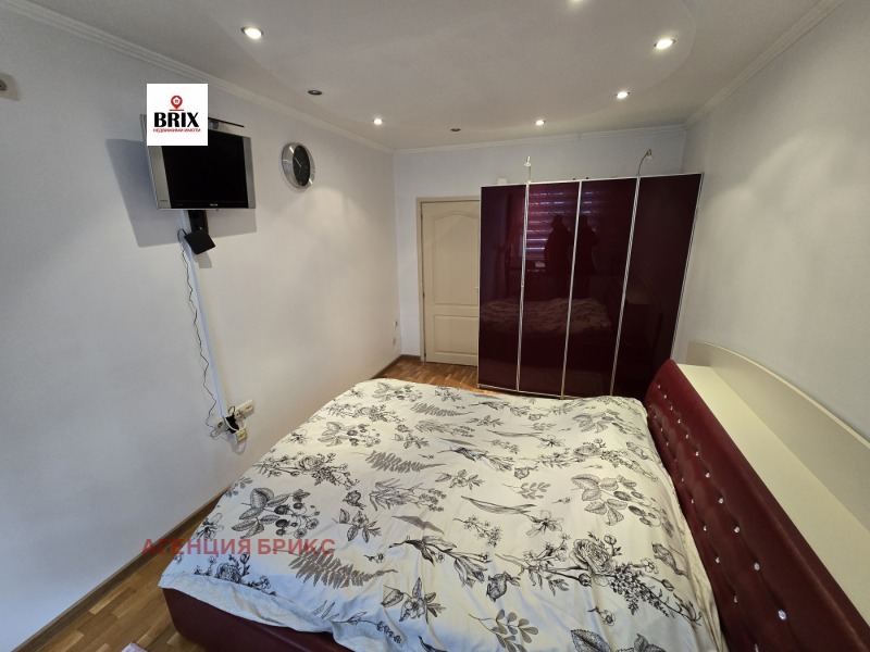 Дава под наем 3-СТАЕН, гр. Русе, Широк център, снимка 12 - Апартаменти - 52707556