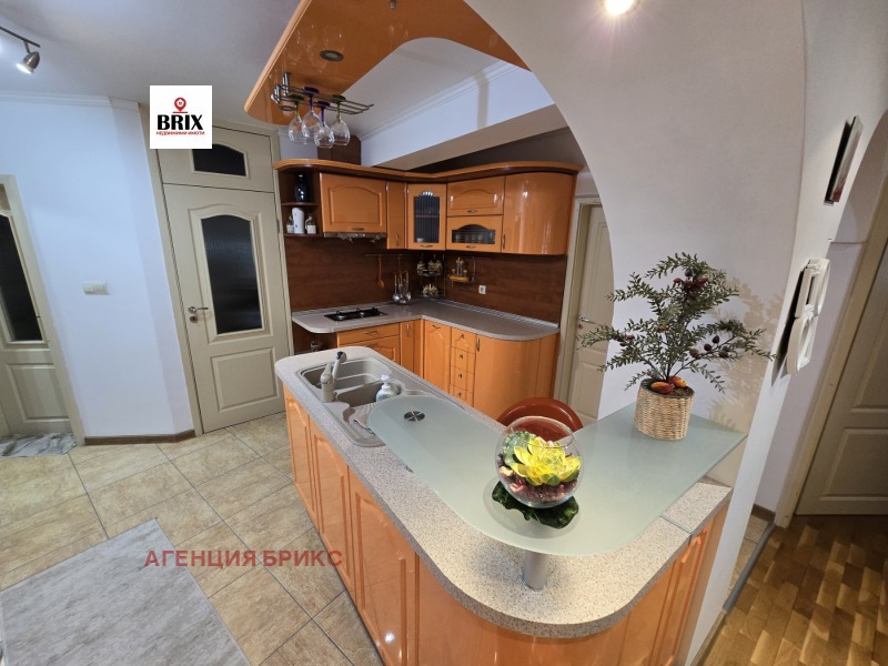 Дава под наем 3-СТАЕН, гр. Русе, Широк център, снимка 3 - Апартаменти - 52707556