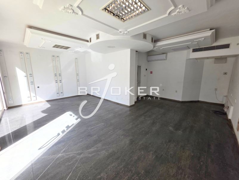 Дава под наем ПРОМ. ПОМЕЩЕНИЕ, гр. Кърджали, Център, снимка 5 - Производствени сгради - 53828035