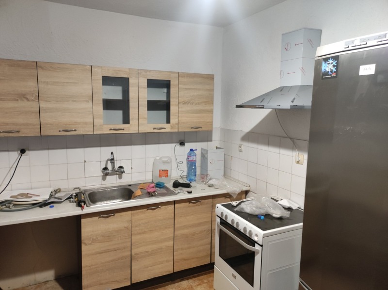 Til leie  2 soverom Plovdiv , Marasja , 100 kvm | 27604241