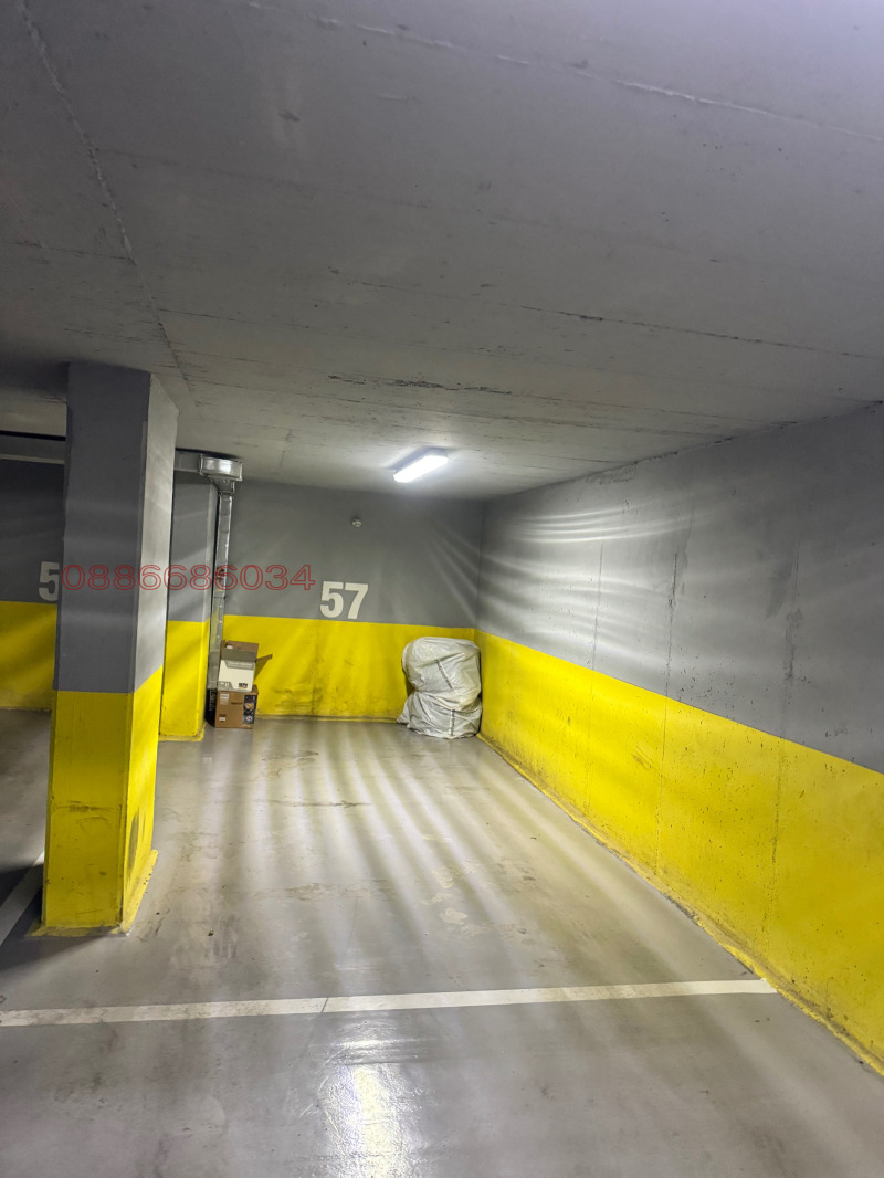 Дава под наем ГАРАЖ, ПАРКОМЯСТО, гр. Бургас, Център