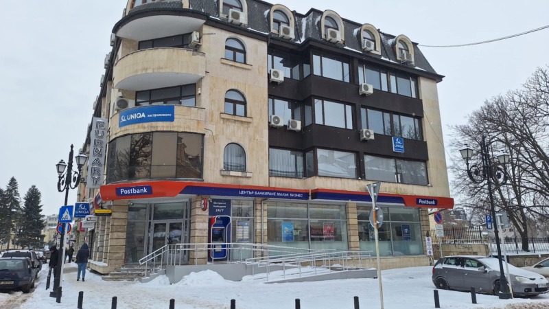 Дава под наем ГАРАЖ, ПАРКОМЯСТО, гр. Русе, Център