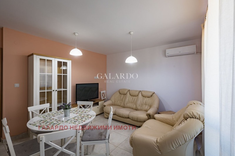 Дава под нем  2-стаен, град Пловдив, Коматевски възел •  400 EUR • ID 63071887 — holmes.bg - [1] 
