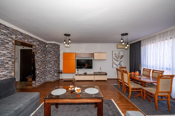 Дава под наем 3-СТАЕН, гр. Пловдив, Център, снимка 2 - Апартаменти - 52803761