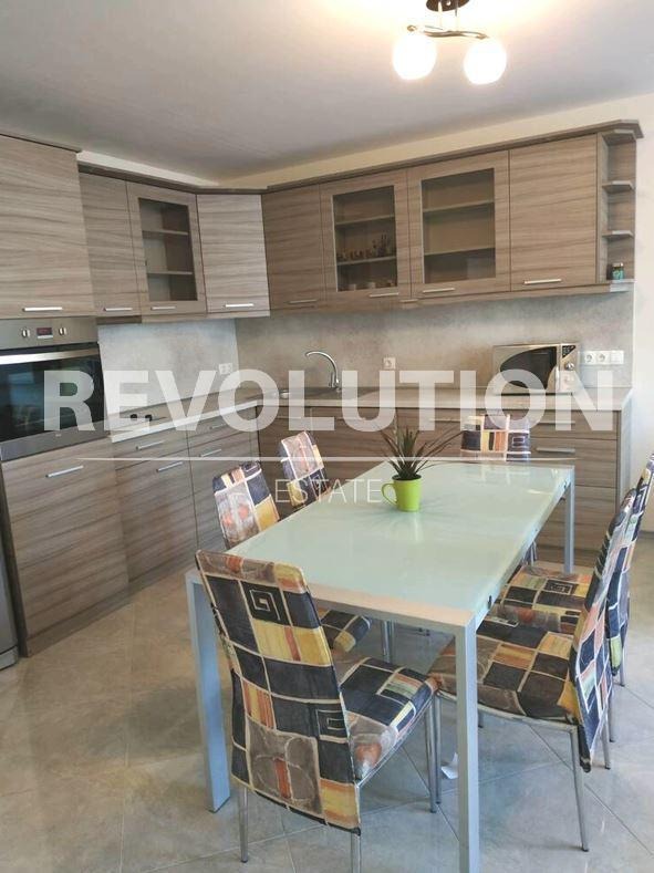 В аренду  1 спальня Варна , Колхозен пазар , 60 кв.м | 39545982