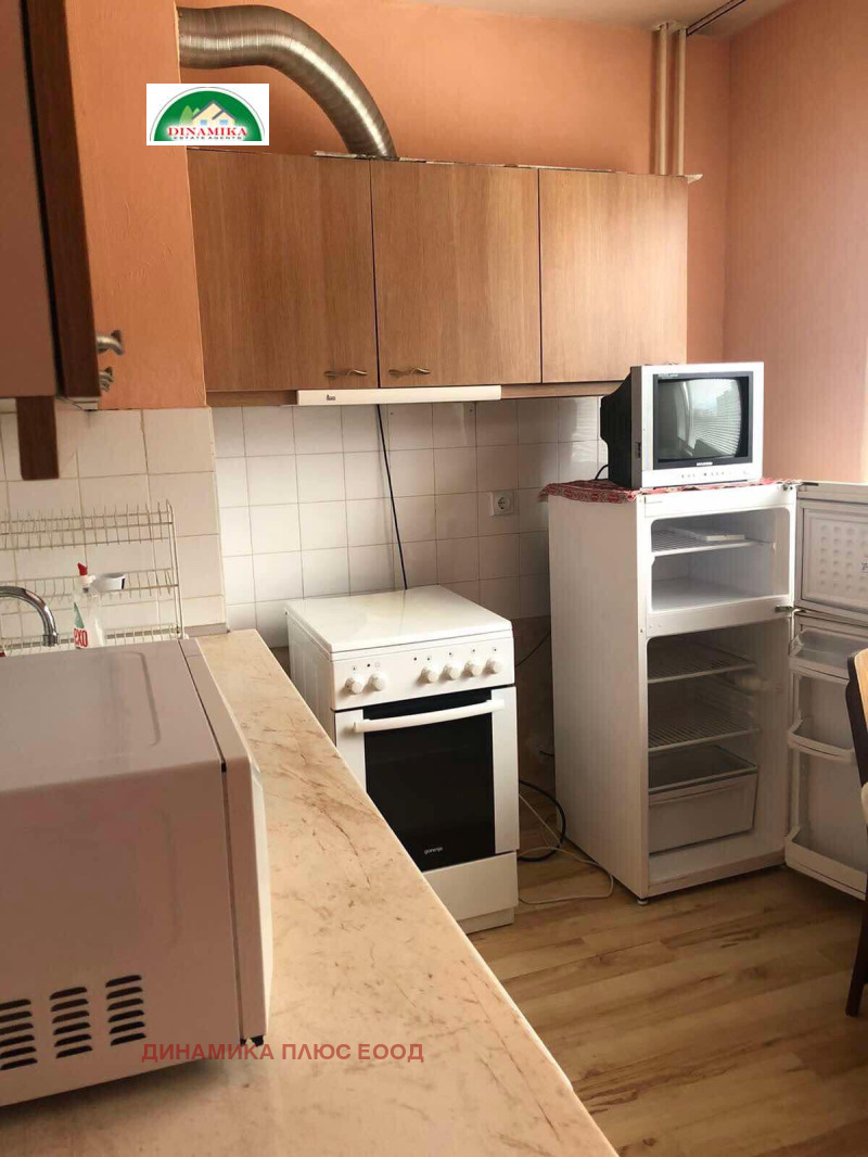 Дава под нем  1-стаен, град София, Слатина •  400 EUR • ID 35081890 — holmes.bg - [1] 