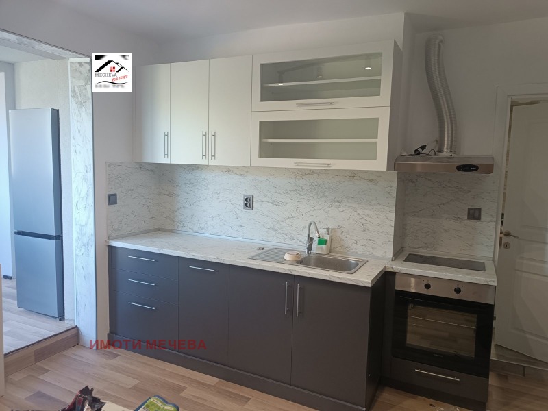 Te huur  1 slaapkamer Stara Zagora , Tri tsjutsjura - tsentar , 65 m² | 51613570 - afbeelding [3]
