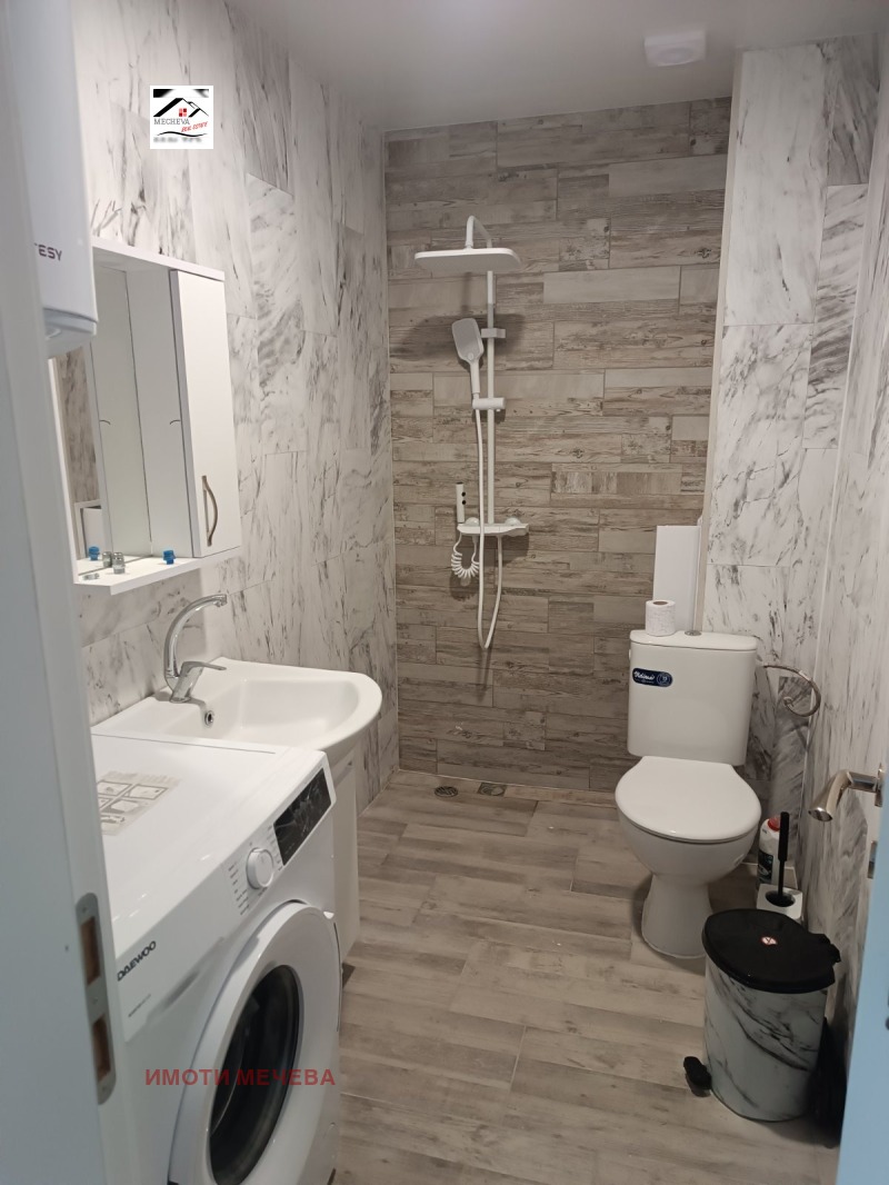 Te huur  1 slaapkamer Stara Zagora , Tri tsjutsjura - tsentar , 65 m² | 51613570 - afbeelding [2]