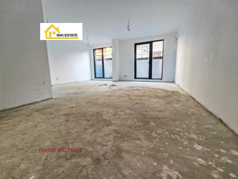 Дава под наем ОФИС, гр. Варна, Левски 1, снимка 9 - Офиси - 53529523