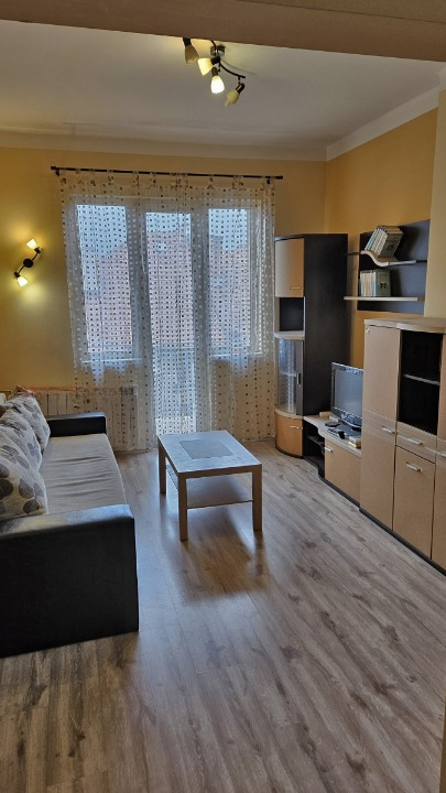 Kiadó  1 hálószoba Sofia , Centar , 68 négyzetméter | 65503155