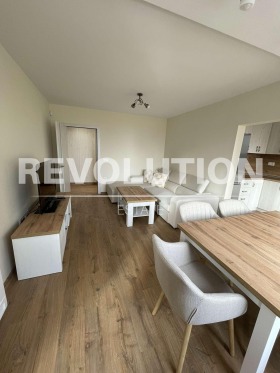 1 chambre Tchaika, Varna