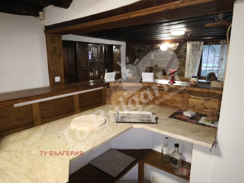 Дава под наем КЪЩА, гр. Дряново, област Габрово, снимка 2 - Къщи - 53281072