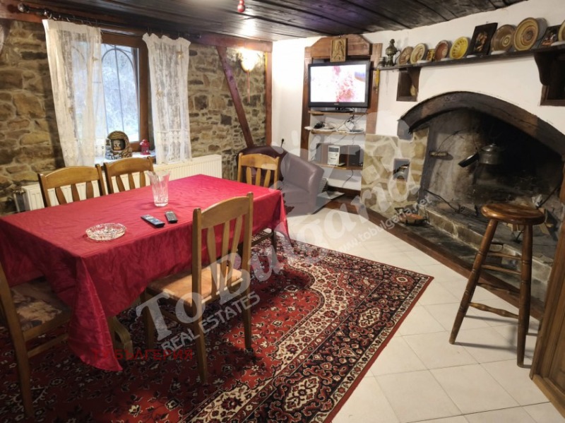 Дава под наем КЪЩА, гр. Дряново, област Габрово, снимка 11 - Къщи - 53281072