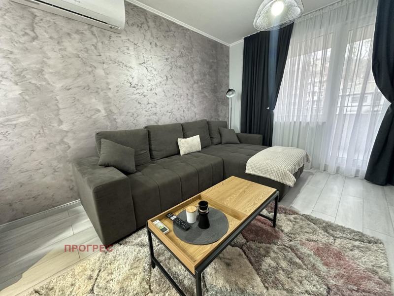 Дава под Наем 2-СТАЕН в град Пловдив, Младежки Хълм - 72 кв.м / 600 € » 1 173.50 лв., ПРОГРЕС