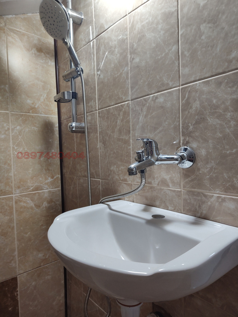 Дава под наем АТЕЛИЕ, ТАВАН, гр. София, Изток, снимка 4 - Апартаменти - 52739914