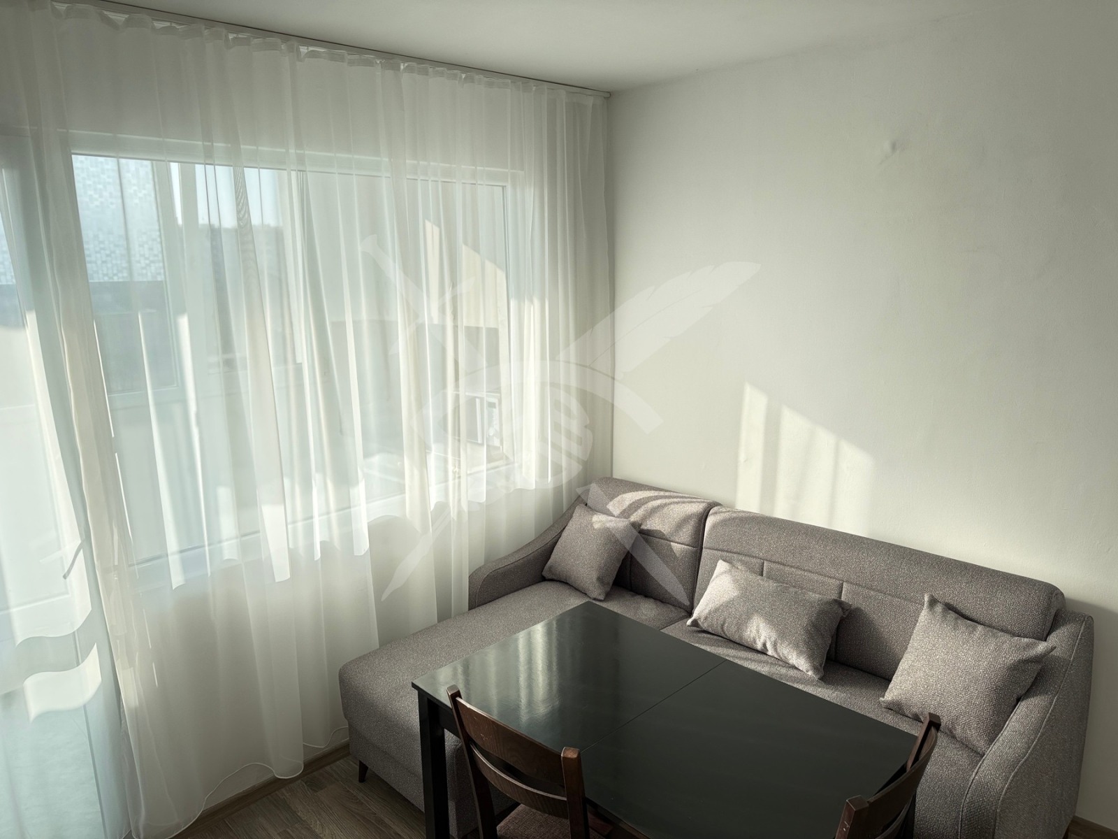 Дава под наем 2-СТАЕН, гр. Бургас, област Бургас