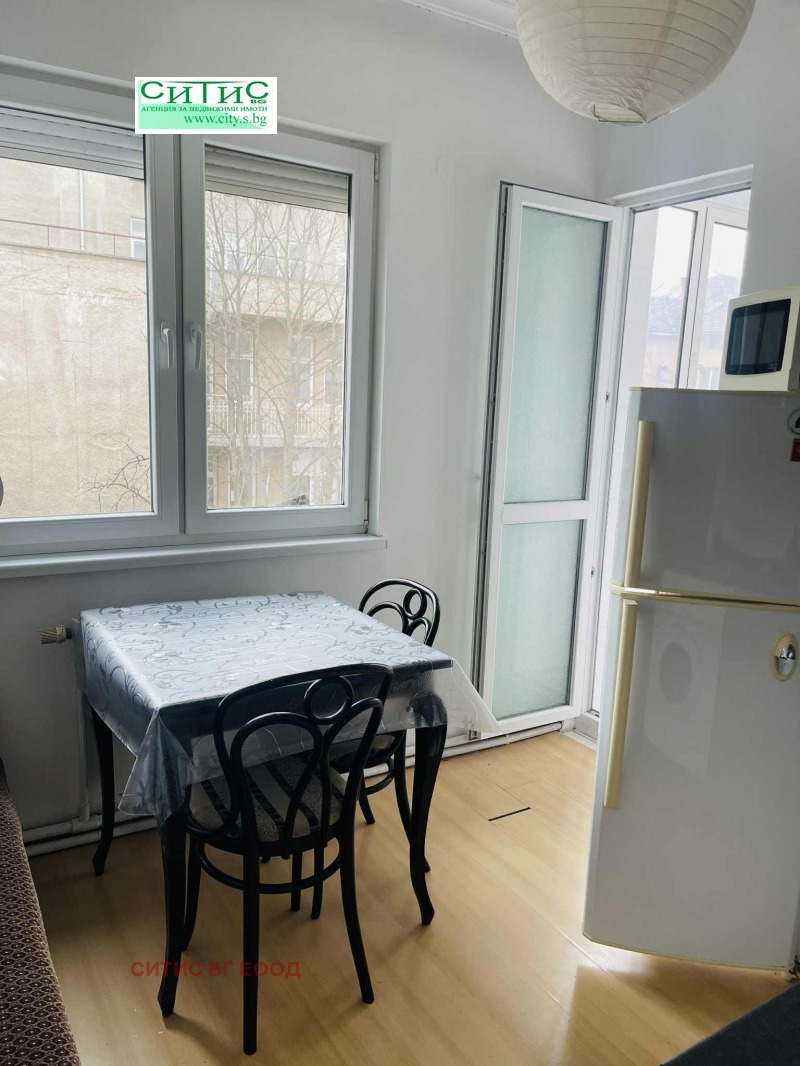 Дава под наем 2-СТАЕН, гр. София, Оборище, снимка 9 - Апартаменти - 53259078