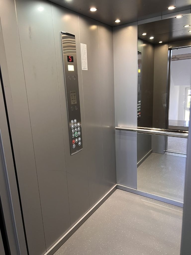 Zu vermieten  2 Schlafzimmer Sofia , Tolstoj , 78 qm | 98901171 - Bild [2]
