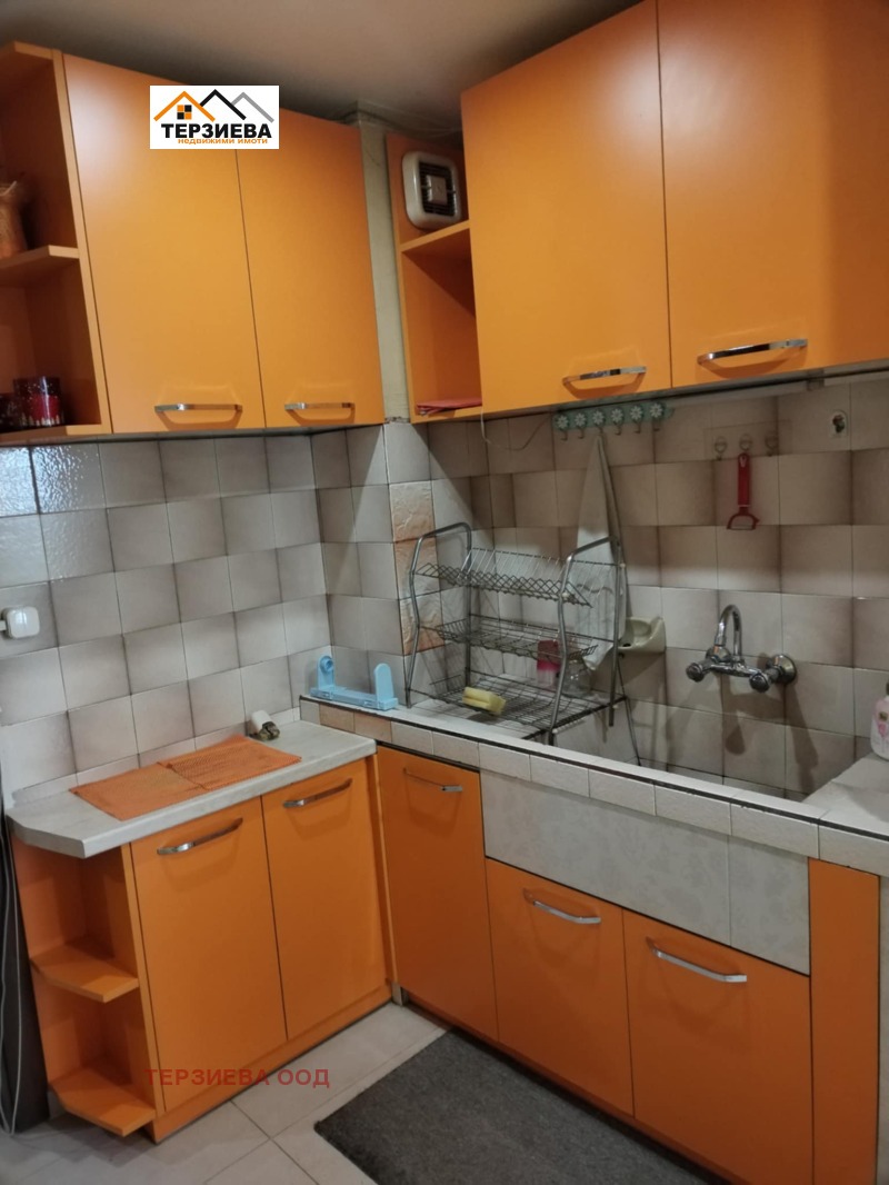 Дава под наем 4-СТАЕН, гр. Стара Загора, Център, снимка 2 - Апартаменти - 52373180