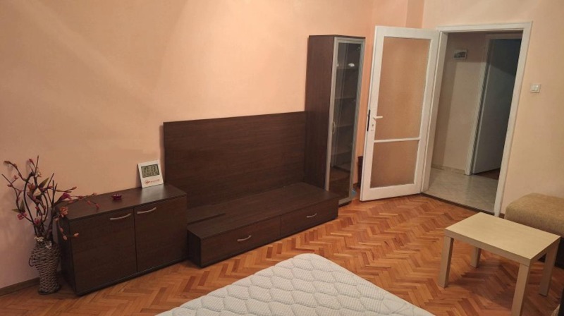 En renta  1 dormitorio Sofia , Krasno selo , 58 metros cuadrados | 31177210 - imagen [2]