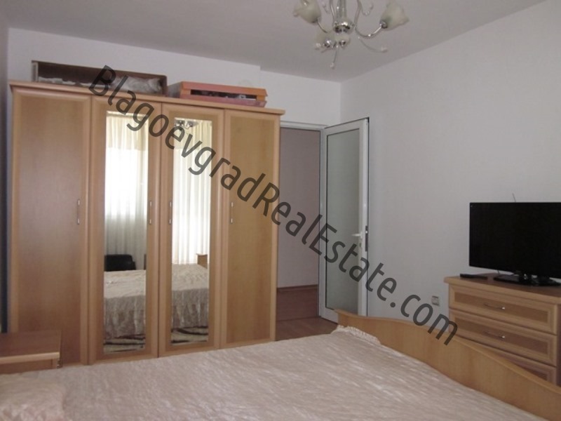 Дава под наем 2-СТАЕН, гр. Благоевград, Широк център, снимка 4 - Апартаменти - 53076380