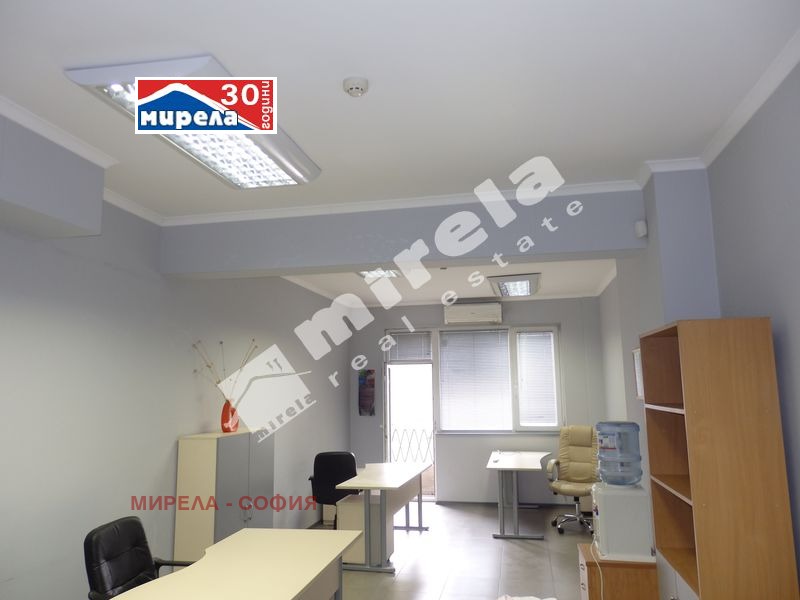 A louer  2 chambres Sofia , Tsentar , 80 m² | 73700138