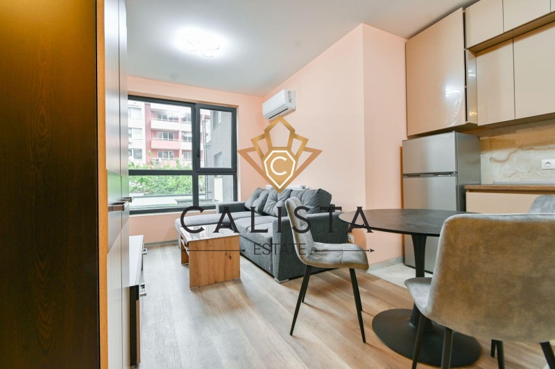 Издаје се  1 спаваћа соба Софија , Банишора , 51 м2 | 59465685