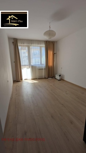 2 спаваће собе Красно село, Софија 9